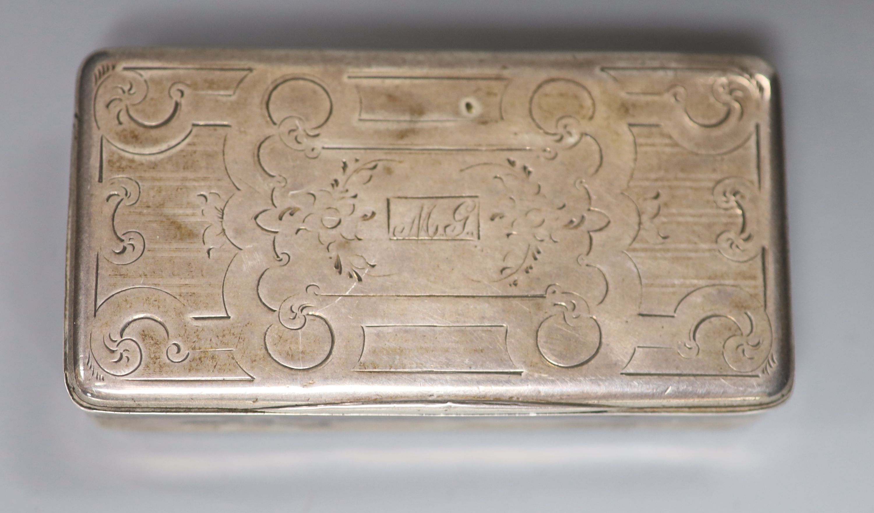 A 19th century continental white metal rectangular snuff box (a.f.)